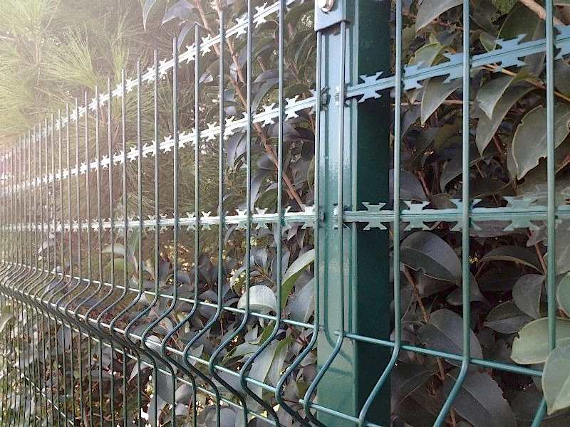 Üzeri Jiletli Panel Çİt